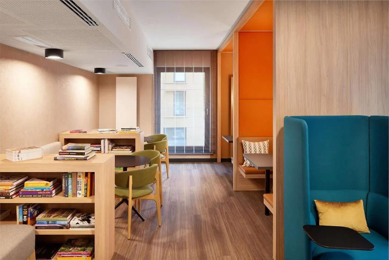 Adina Apartment Hotel دوسلدورف